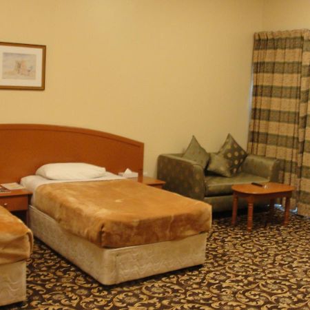 Summer Land Hotel Apartment Шарджа Экстерьер фото