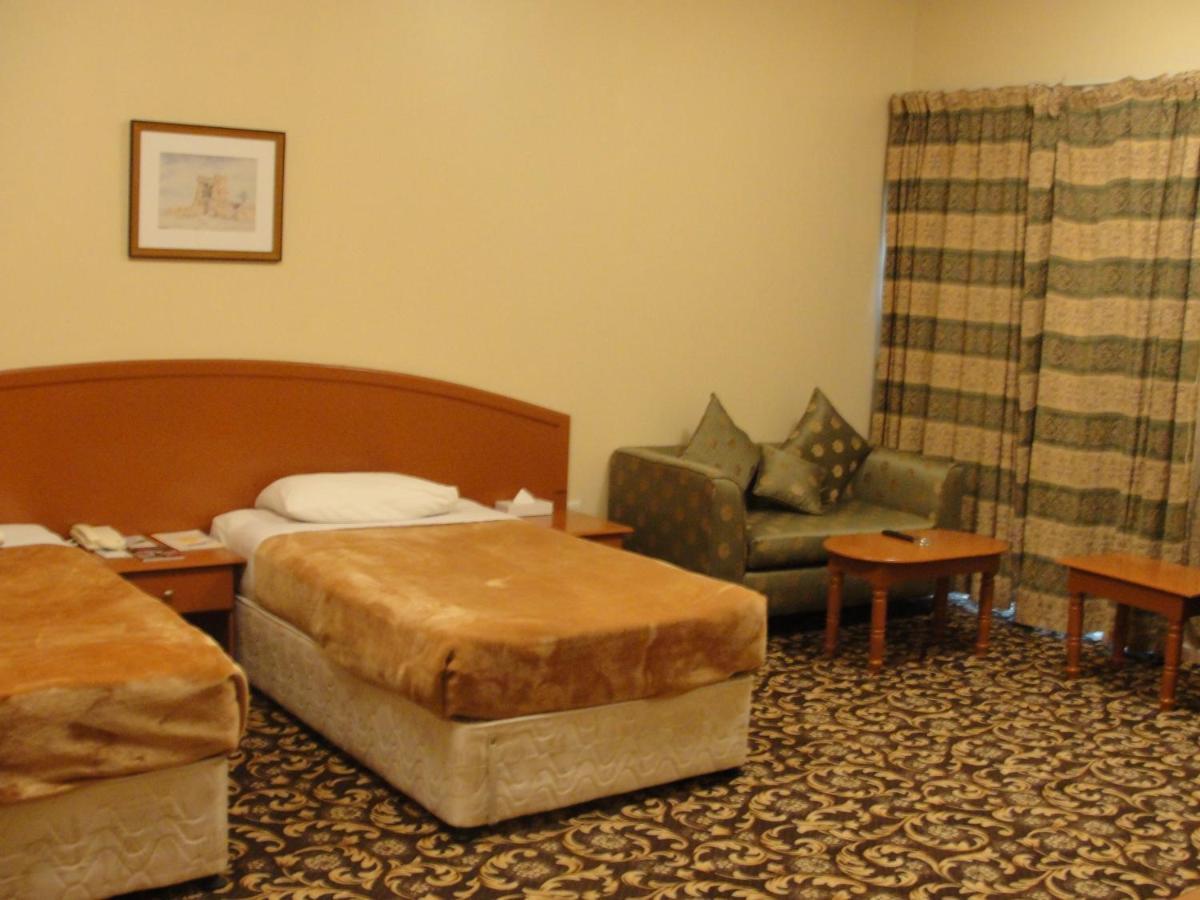 Summer Land Hotel Apartment Шарджа Экстерьер фото