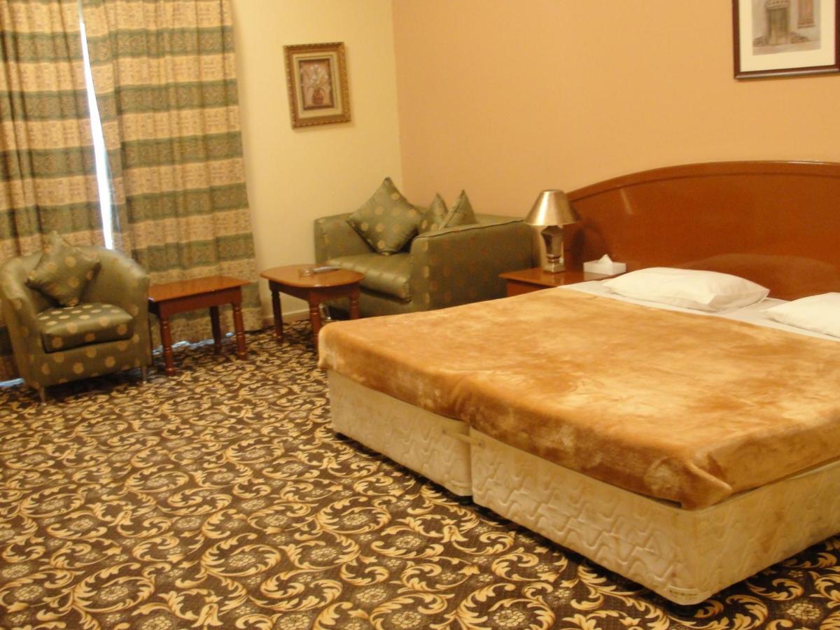 Summer Land Hotel Apartment Шарджа Экстерьер фото