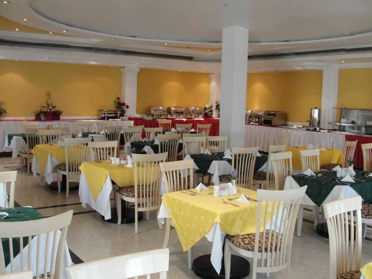 Summer Land Hotel Apartment Шарджа Экстерьер фото