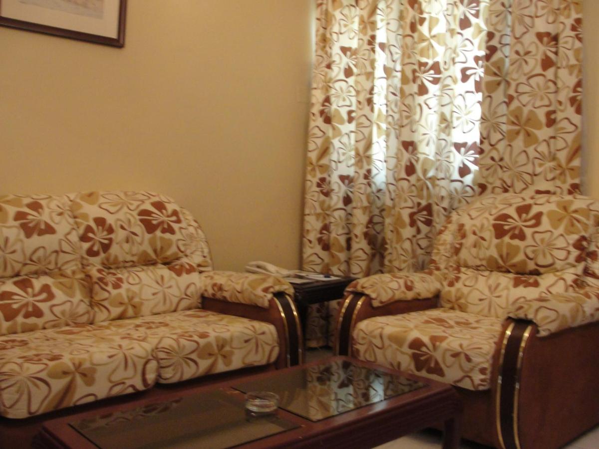 Summer Land Hotel Apartment Шарджа Экстерьер фото
